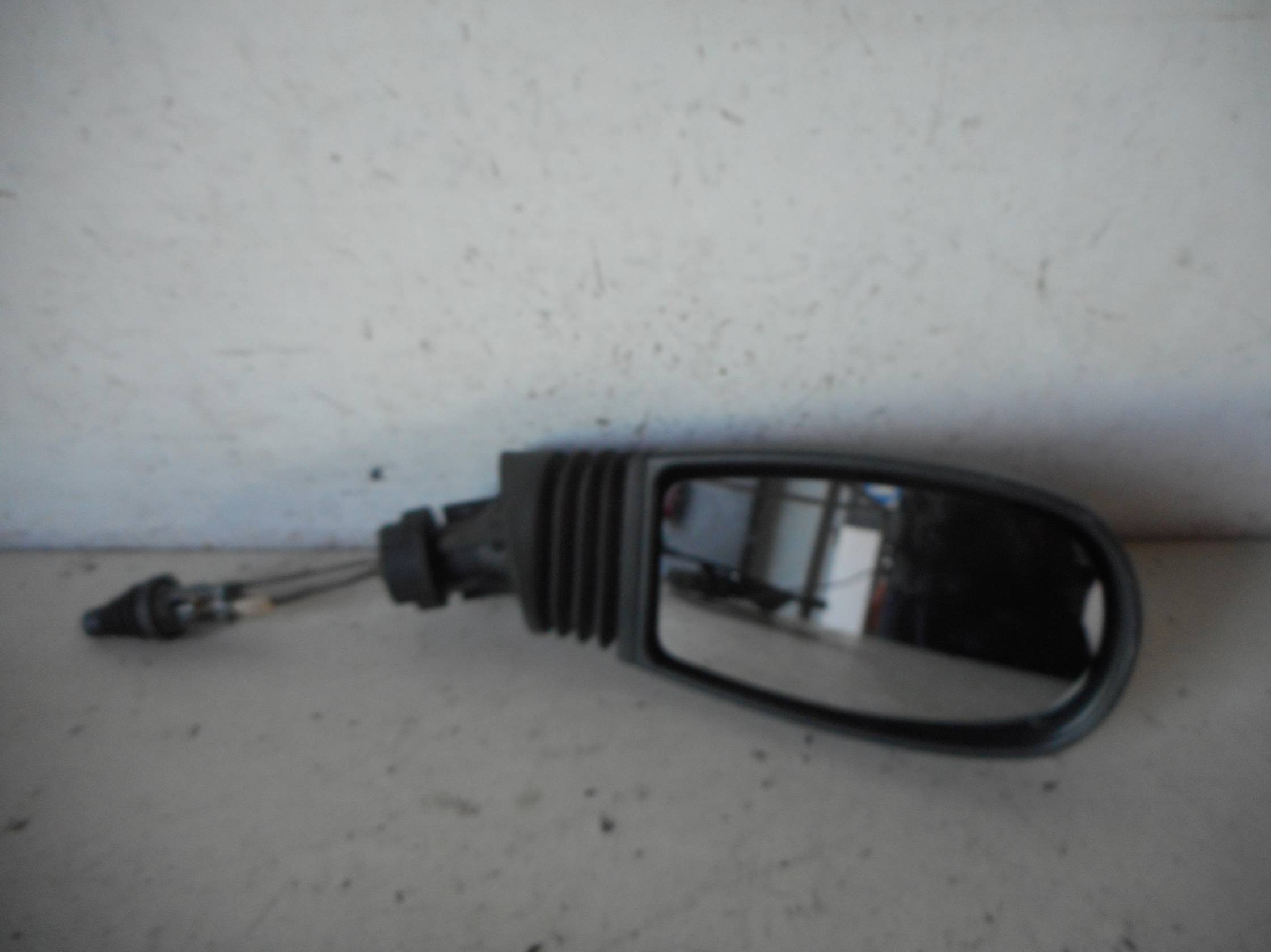 Retrovisore est. dx.